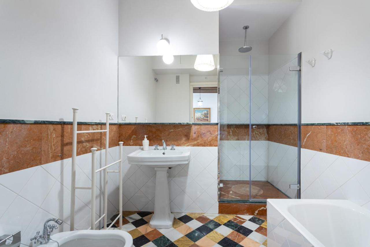 Genteel Home Campamento Sevilla Exterior foto